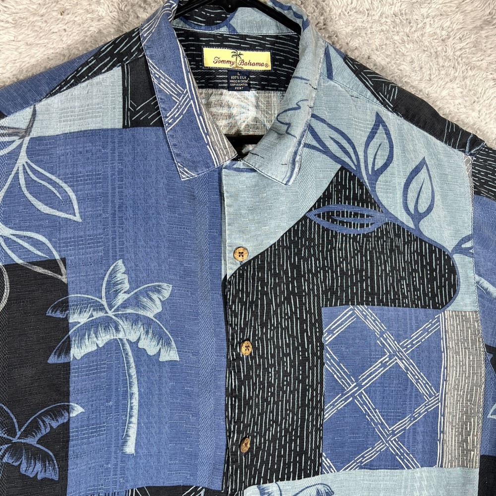 Tommy Bahama Mens Large 100% Silk Patchwork Palm Tree Tropical Camp Shirt Blue
